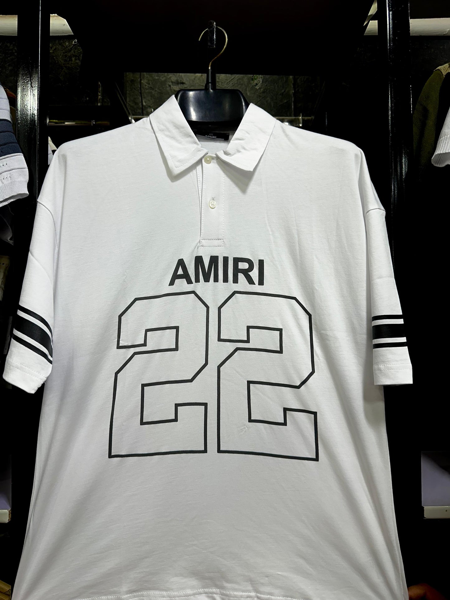 Down shoulder t-shirt polo style