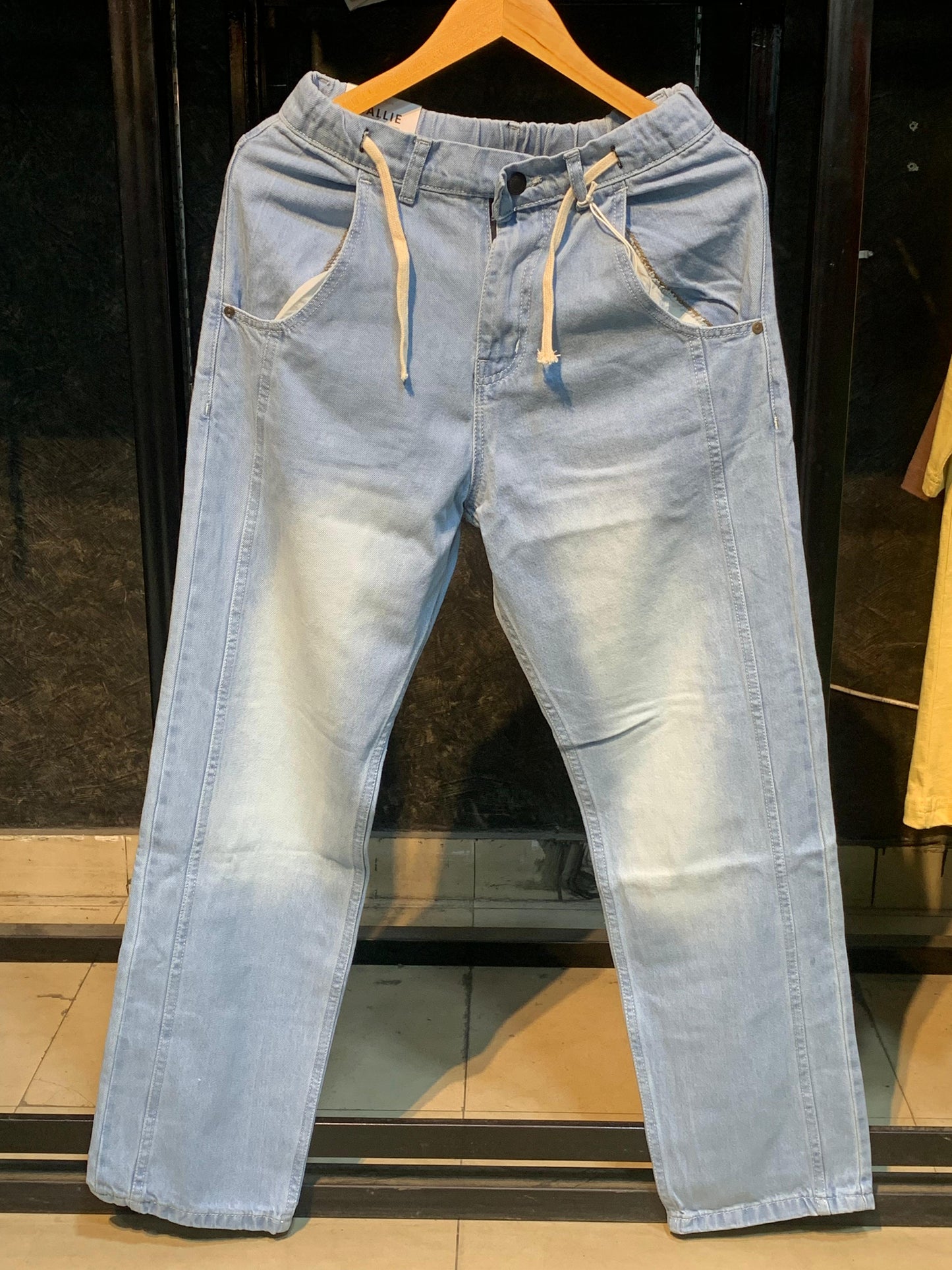 Plain Baggy Pants – Relaxed Streetwear Fit