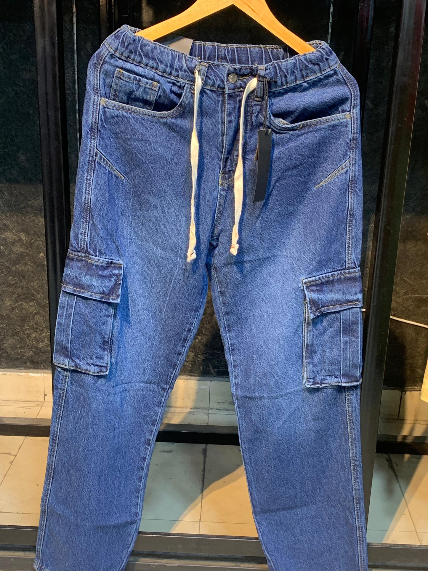 Baggy Six-Pocket Cargo Jeans – Streetwear Utility Fit